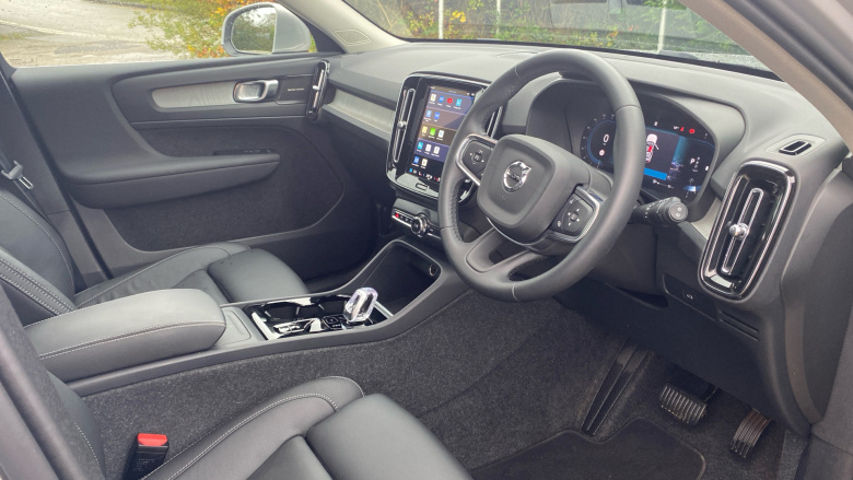 Volvo XC40 2.0 B4P Ultra Dark 5dr Auto Petrol Estate